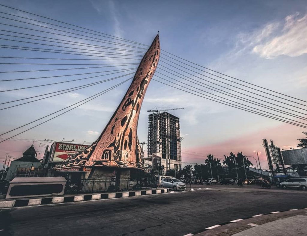 travel brebes solo